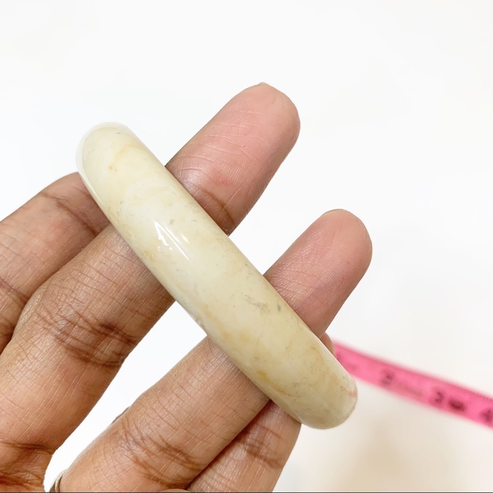 Ivory Bangle One Size - Picture 2 of 3
